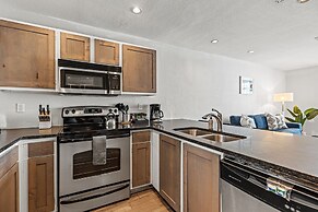 Littlefield Lofts, hosted by Placemakr - 6th Street