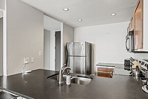 Littlefield Lofts, hosted by Placemakr - 6th Street