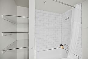 Littlefield Lofts, hosted by Placemakr - 6th Street