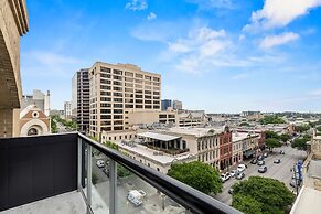 Littlefield Lofts, hosted by Placemakr - 6th Street