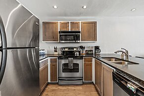 Littlefield Lofts, hosted by Placemakr - 6th Street