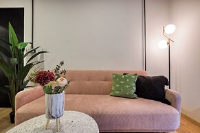 VICENTE SUAREZ by Mr. W