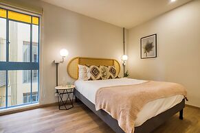 VICENTE SUAREZ by Mr. W