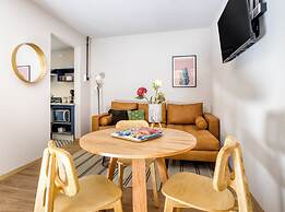 VICENTE SUAREZ by Mr. W