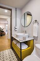 VICENTE SUAREZ by Mr. W