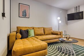 VICENTE SUAREZ by Mr. W