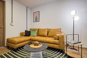 VICENTE SUAREZ by Mr. W