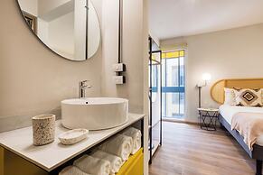 VICENTE SUAREZ by Mr. W