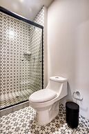 VICENTE SUAREZ by Mr. W