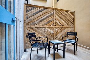 VICENTE SUAREZ by Mr. W