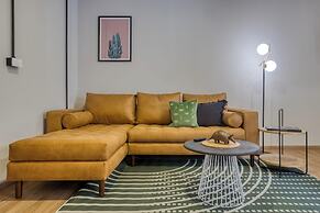 VICENTE SUAREZ by Mr. W