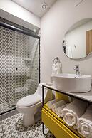 VICENTE SUAREZ by Mr. W