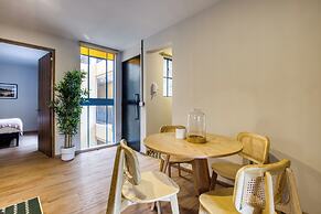 VICENTE SUAREZ by Mr. W