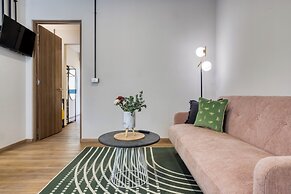 VICENTE SUAREZ by Mr. W