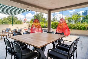 VICENTE SUAREZ by Mr. W