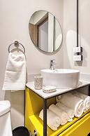 VICENTE SUAREZ by Mr. W