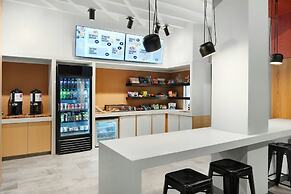 Aloft Indianapolis Downtown