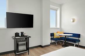 Aloft Indianapolis Downtown