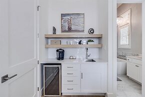 Walking on Sunshine 246 LAK