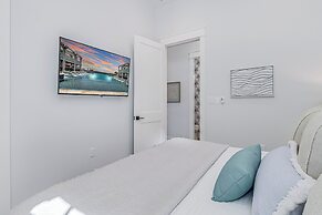 Lakeside Luxury 230 LAK