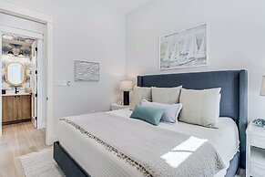 Lakeside Luxury 230 LAK