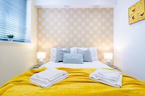 Old Trafford Two-bedroom Stay by Belvilla