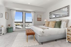 Urban Retreat in the Heritage Building