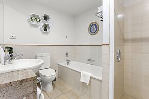 Urban Retreat in the Heritage Building