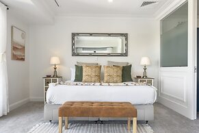 Urban Retreat in the Heritage Building