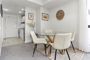 Urban Retreat in the Heritage Building