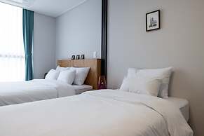 Grandbleu Hotel & Residence