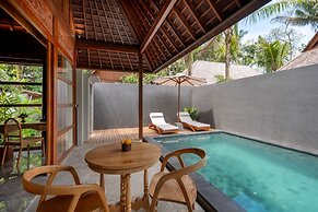 Unagi Wooden Villa by Emana