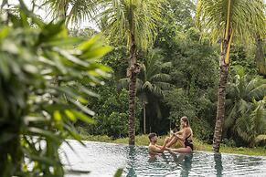 Unagi Wooden Villa by Emana