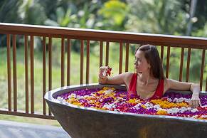 Unagi Wooden Villa by Emana