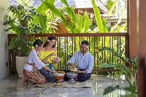 Unagi Wooden Villa by Emana