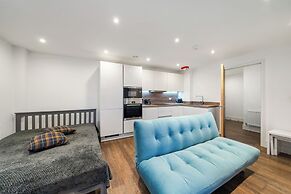 Modern 1-Bedroom Flat in Central London