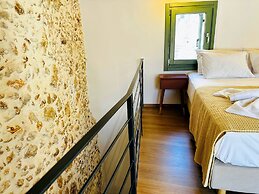 Roussos Place - Next To Splantzia Square - 2bd 2ba