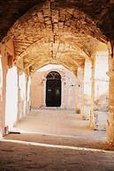 Roussos Place - Next To Splantzia Square - 2bd 2ba