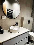 Roussos Place - Next To Splantzia Square - 2bd 2ba