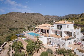 Aphea Retreat Villa