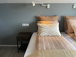 Lindarholl Guesthouse
