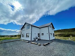 Lindarholl Guesthouse