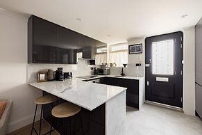 The Fulham Broadway Apartment