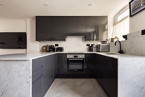 The Fulham Broadway Apartment