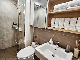 ELBON the Stay X BONA Travel