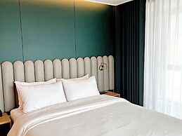 ELBON the Stay X BONA Travel