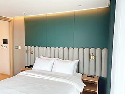 ELBON the Stay X BONA Travel