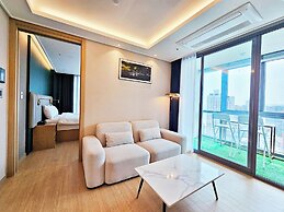 ELBON the Stay X BONA Travel