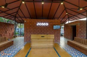 Jomo Resort