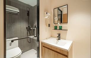 Captain No. 5 Youth Hotel